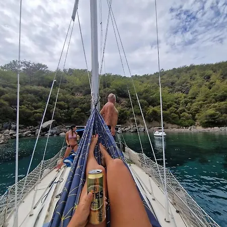 2-cottage Yacht With 2 Showers * Datca