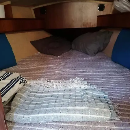 2-cottage Yacht With 2 Showers Datca