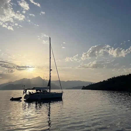2-cottage Yacht With 2 Showers * Datca
