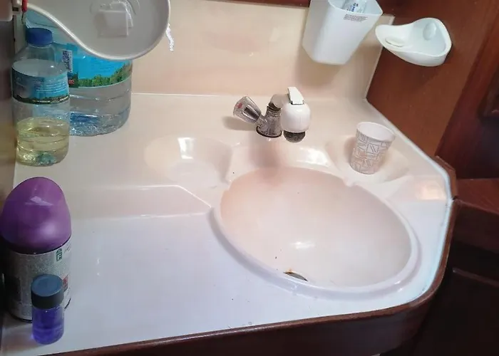 2-cottage Yacht With 2 Showers Botel Datça