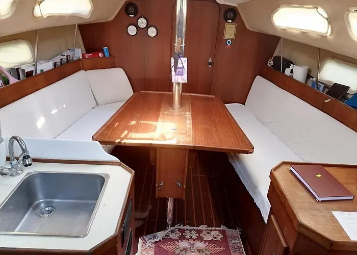 2-cottage Yacht With 2 Showers Datça